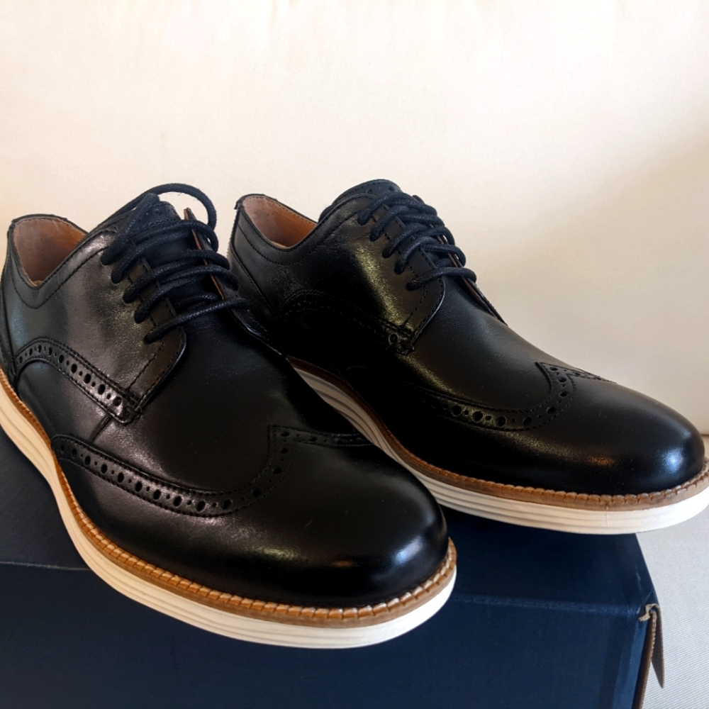 Cole Haan mens leather Oxford shoes